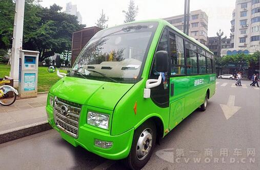 迷你公交车.jpg 迷你公交车.jpg