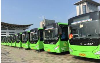 公交车.jpg 公交车.jpg