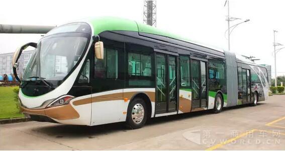 全球首辆“子弹头”形双源电车3.jpg 全球首辆“子弹头”形双源电车3.jpg