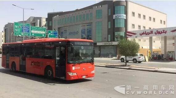 金龙客车.jpg 金龙客车.jpg