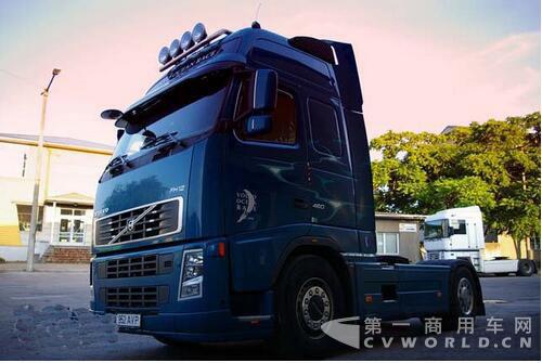 沃尔沃FH Ocean race限量版卡车.jpg 沃尔沃FH Ocean race限量版卡车.jpg