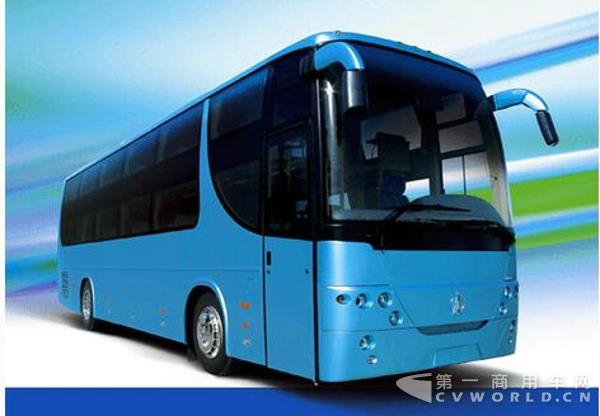 北方奔驰客车.jpg 北方奔驰客车.jpg