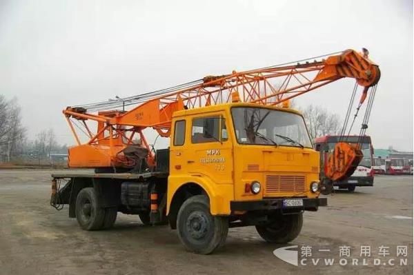 耶尔奇300系列卡车3.jpg 耶尔奇300系列卡车3.jpg