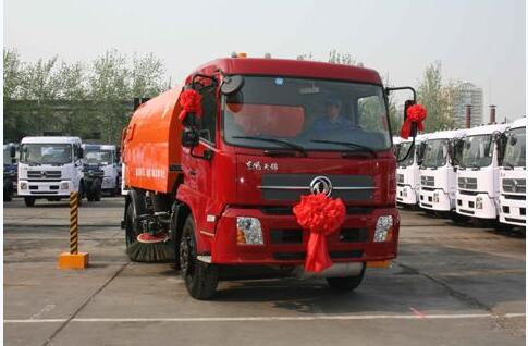 东风天锦.jpg 东风天锦.jpg