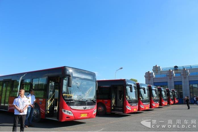 宇通客车.jpg 宇通客车.jpg