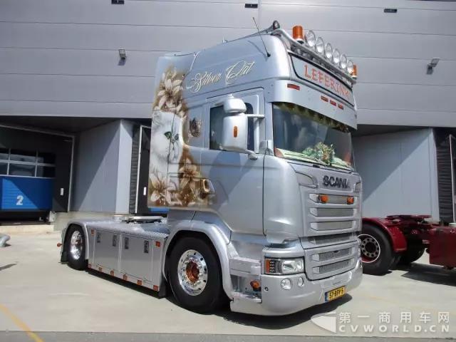 2015年斯堪尼亚R580银猫.jpg 2015年斯堪尼亚R580银猫.jpg