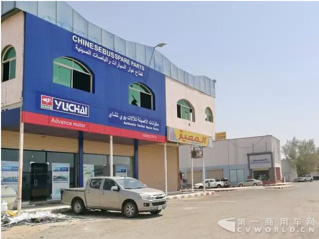 沙特公路上90%中国产客车装配玉柴发动机.jpg 沙特公路上90%中国产客车装配玉柴发动机.jpg