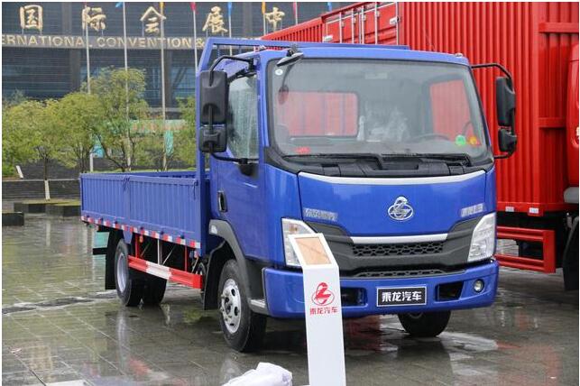 为何蓝牌轻卡空车就超重?细数国内轻卡七宗最9.jpg 为何蓝牌轻卡空车就超重?细数国内轻卡七宗最9.jpg