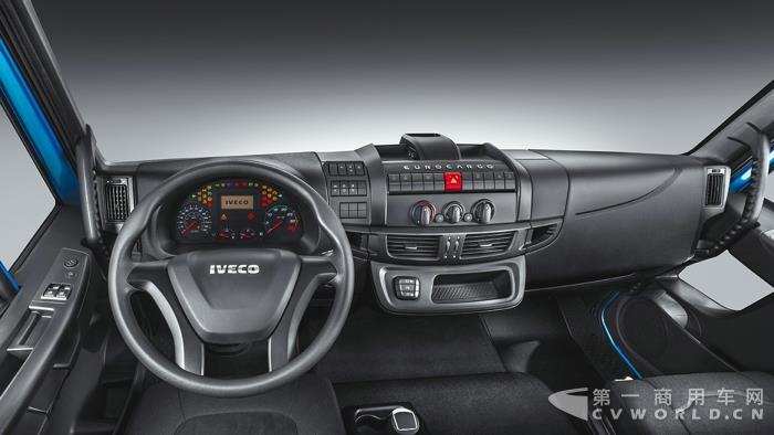 依维柯亮相2017国际消防展 改装专家New Eurocargo闪耀上市8.jpg