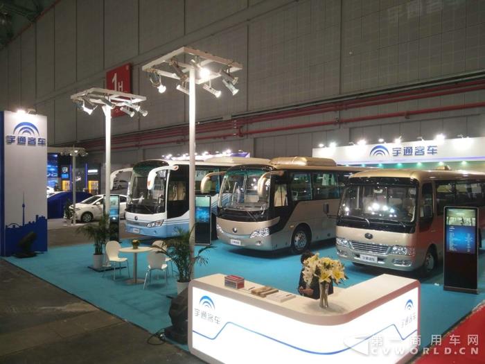 上海工博会宇通展台.jpg 上海工博会宇通展台.jpg