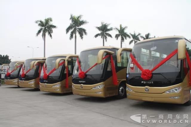 福田欧辉绿色品质客车交付上海惠友公司!3.jpg 福田欧辉绿色品质客车交付上海惠友公司!3.jpg