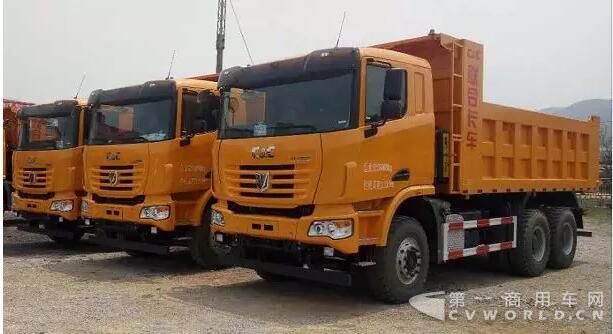 联合卡车大马力工程自卸车4.jpg 联合卡车大马力工程自卸车4.jpg