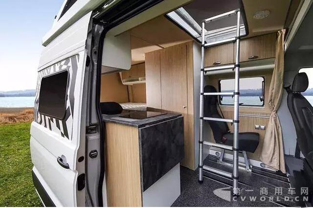 搭载2.0升柴油发动机 德国MAN推出两款轻型概念露营车4.jpg 搭载2.0升柴油发动机 德国MAN推出两款轻型概念露营车4.jpg