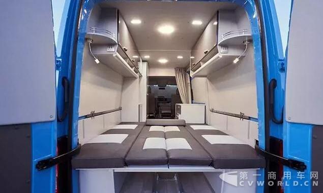 搭载2.0升柴油发动机 德国MAN推出两款轻型概念露营车9.jpg 搭载2.0升柴油发动机 德国MAN推出两款轻型概念露营车9.jpg