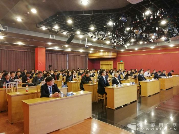 解放发动机事业部3.15媒体开放日媒体访谈会现场.jpg 解放发动机事业部3.15媒体开放日媒体访谈会现场.jpg