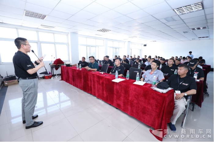 【新闻稿-定】助推危险品运输降本增效 2018中国高效物流卡车公开赛首站河南开赛1396.png 【新闻稿-定】助推危险品运输降本增效 2018中国高效物流卡车公开赛首站河南开赛1396.png