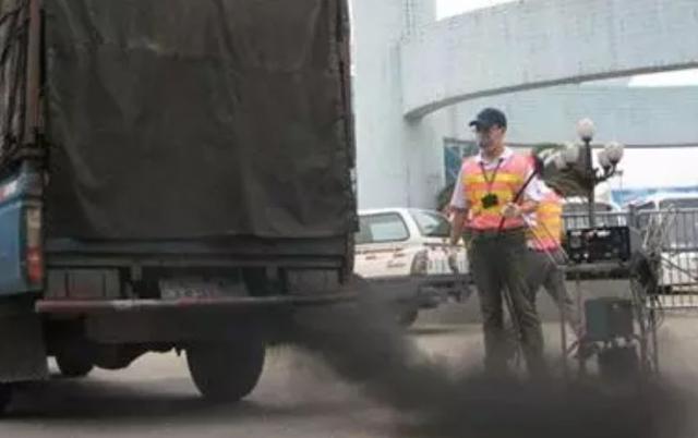 尾气.jpg 尾气.jpg