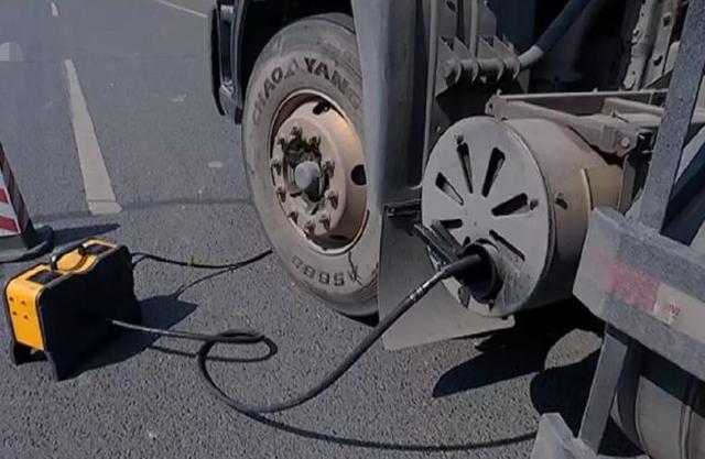 路检3.jpg 路检3.jpg