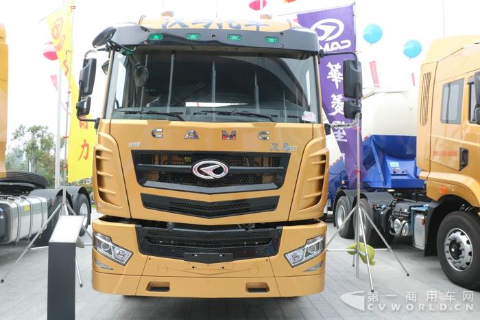 华菱汉马H7 (3).jpg 华菱汉马H7 (3).jpg