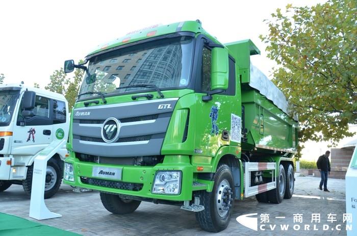 福田戴姆勒欧曼GTL工程车.jpg 福田戴姆勒欧曼GTL工程车.jpg