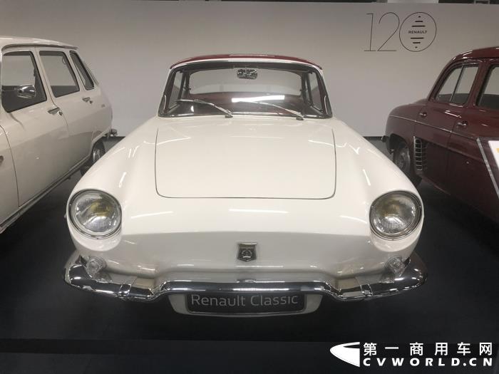 雷诺RENAULT FLORIDE,1961年生产 (1).jpg