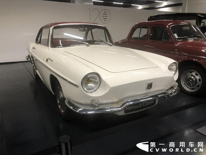 雷诺RENAULT FLORIDE,1961年生产 (3).jpg