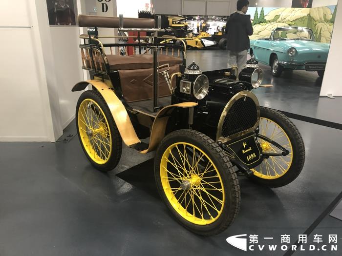 雷诺RENAULT TYPE A,1898年生产,是雷诺第一部汽车,开启了雷诺120年历史 (1).jpg