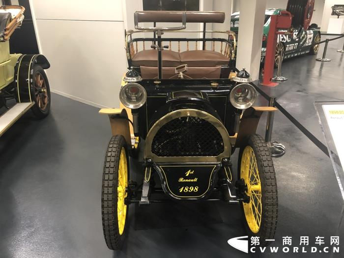 雷诺RENAULT TYPE A,1898年生产,是雷诺第一部汽车,开启了雷诺120年历史 (2).jpg