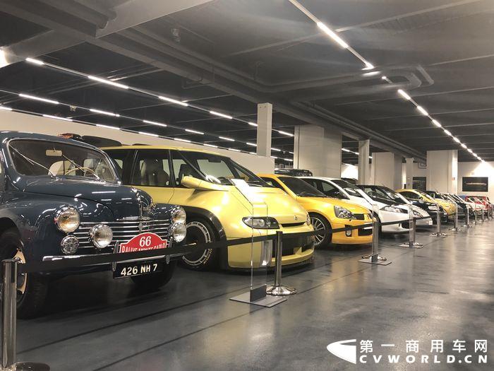 雷诺经典车 (1).JPG