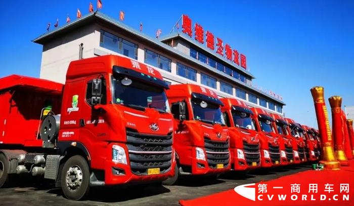 乘龙车.webp.jpg 乘龙车.webp.jpg