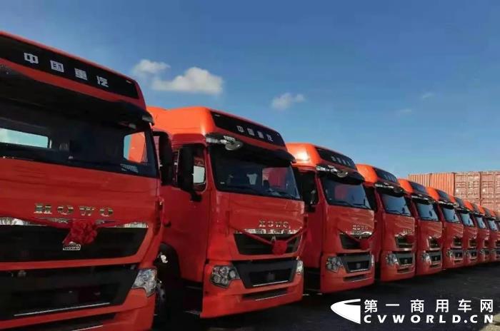 重汽豪沃T7交车上海3.webp.jpg 重汽豪沃T7交车上海3.webp.jpg