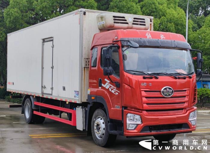 冷藏车CA5180XLCP28K1L5E6A80(F类 JK6).jpg 冷藏车CA5180XLCP28K1L5E6A80(F类 JK6).jpg