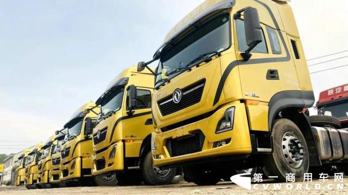 国六465马力东风天龙KL牵引车.jpg 国六465马力东风天龙KL牵引车.jpg