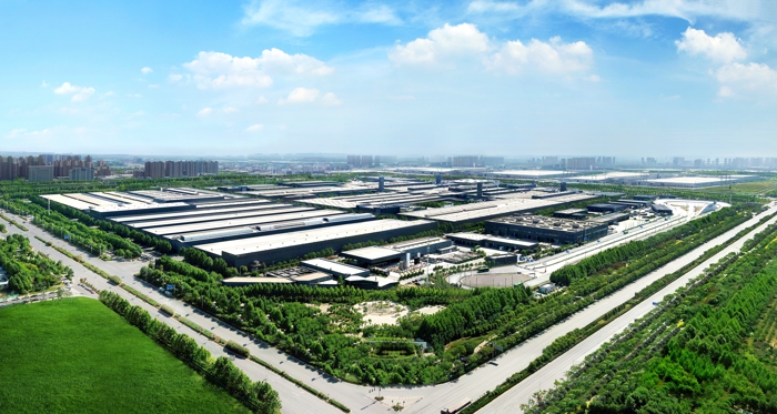 01-02新能源厂区俯瞰全景.jpg 01-02新能源厂区俯瞰全景.jpg