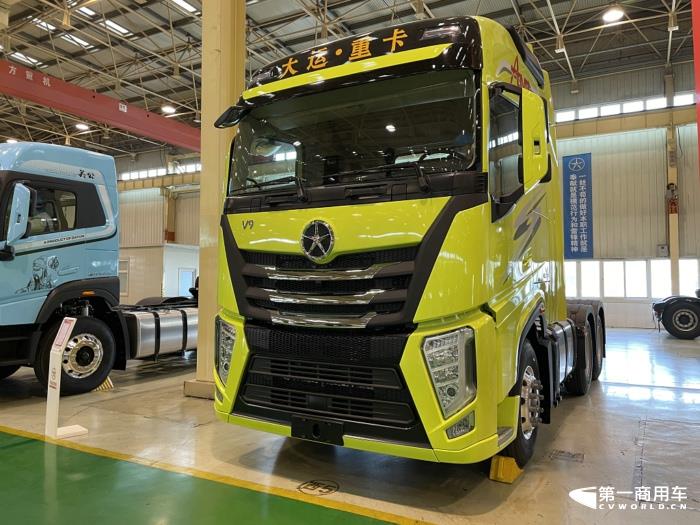 大运V9 国六AMT自动挡牵引车.jpg 大运V9 国六AMT自动挡牵引车.jpg