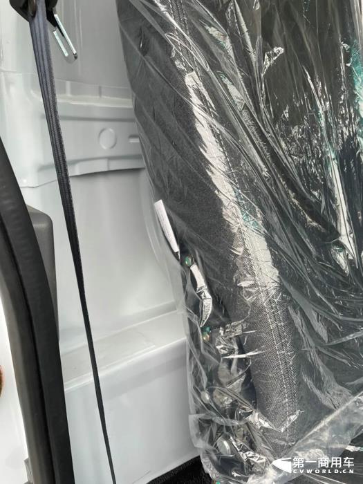 东风福瑞卡福小瑞3.jpg 东风福瑞卡福小瑞3.jpg