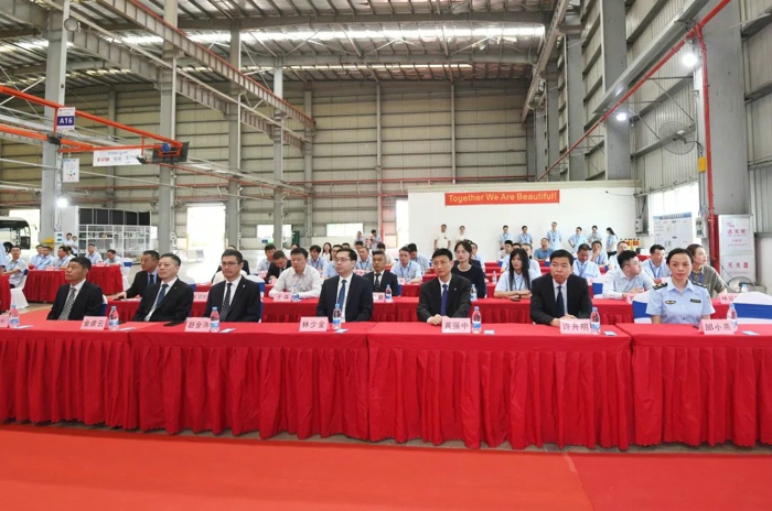 全球最大氢能源卡车出口订单2.jpg 全球最大氢能源卡车出口订单2.jpg