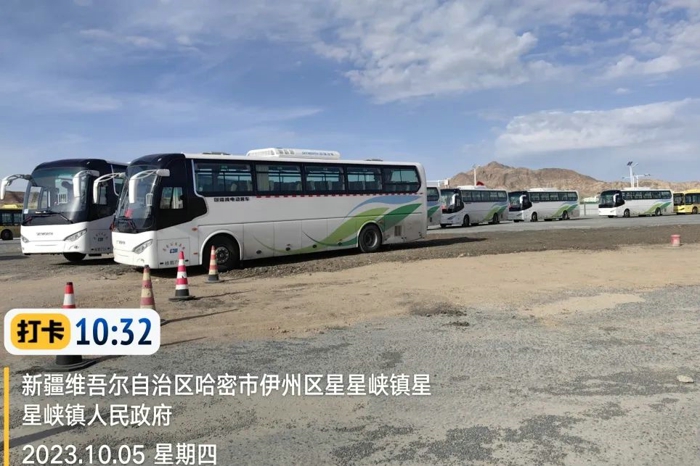 4100公里 自驾交付——创维汽车跨越千里 奔赴昌吉公交3.jpg 4100公里 自驾交付——创维汽车跨越千里 奔赴昌吉公交3.jpg