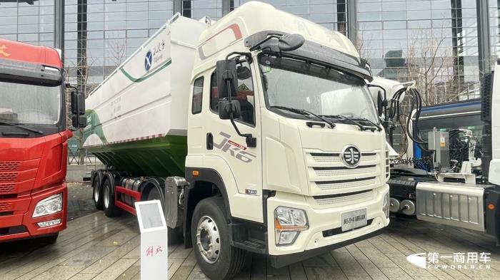 解放JK6饲料运输车.jpg