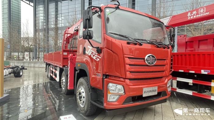 解放JK6 随车起重运输车.jpg