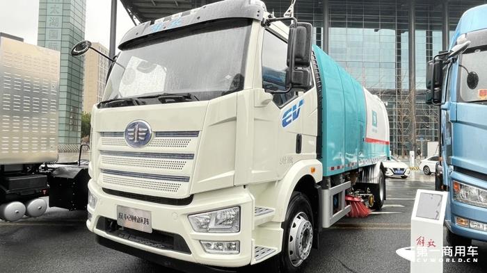 解放J6L纯电动环卫车.jpg