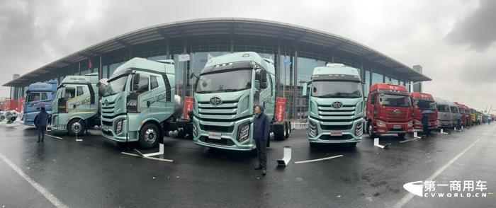 现场展车8.jpg 现场展车8.jpg