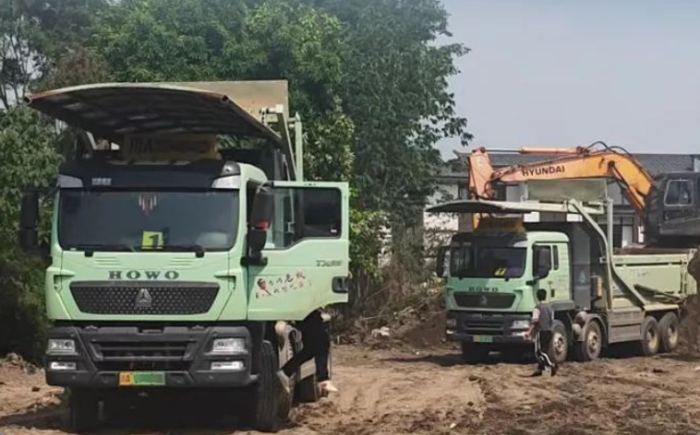 重汽HOWO纯电动自卸车成都.png 重汽HOWO纯电动自卸车成都.png