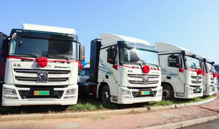 徐工纯电动牵引车山西长治2.png 徐工纯电动牵引车山西长治2.png