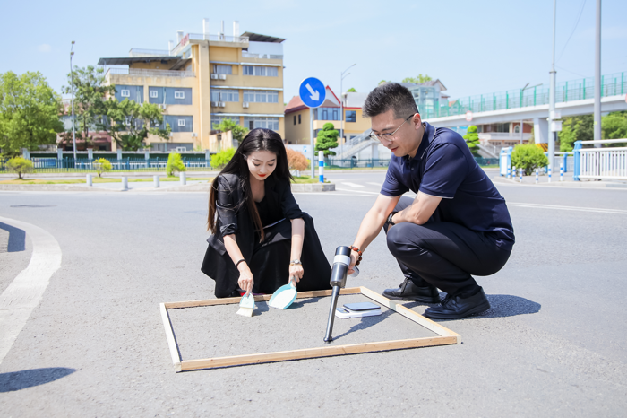 新能源环卫车何以“跨越山城”4.png 新能源环卫车何以“跨越山城”4.png