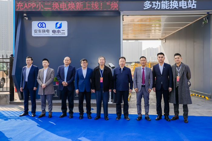 新能源商用车换电市场迎来个“电小二”!2.png 新能源商用车换电市场迎来个“电小二”!2.png