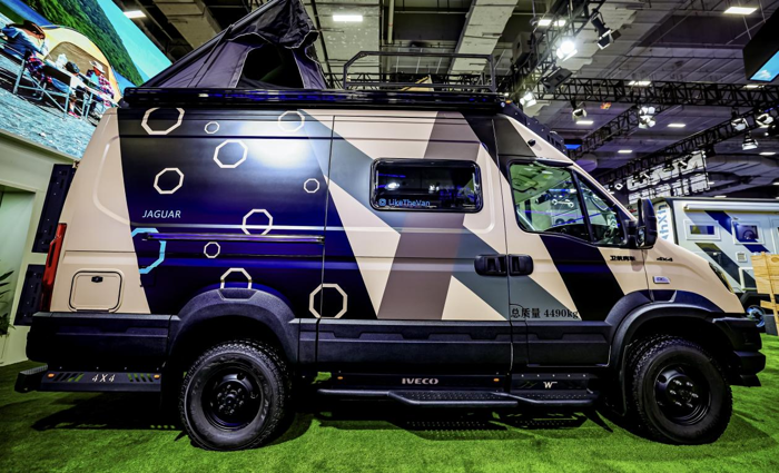 依维柯欧霸·山海房车3.png 依维柯欧霸·山海房车3.png