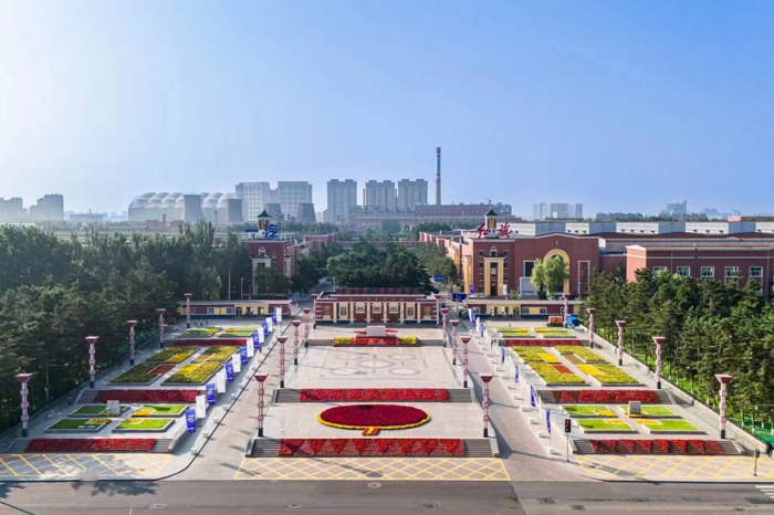 一汽解放2024品牌之路繁花满径1.png 一汽解放2024品牌之路繁花满径1.png