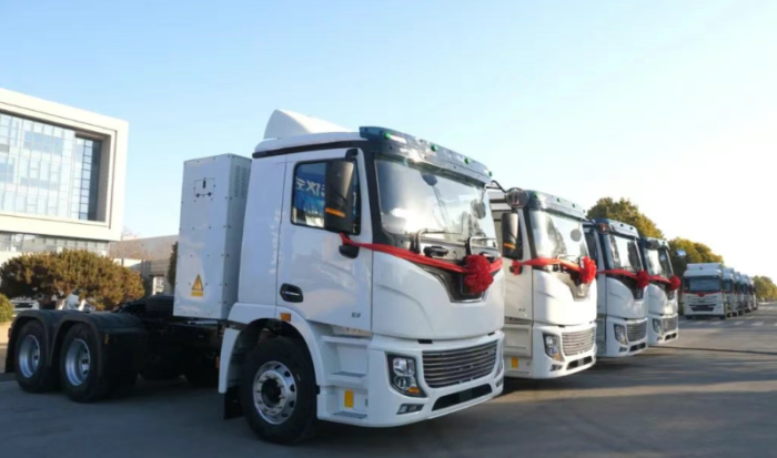 徐工新能源牵引车2.png 徐工新能源牵引车2.png