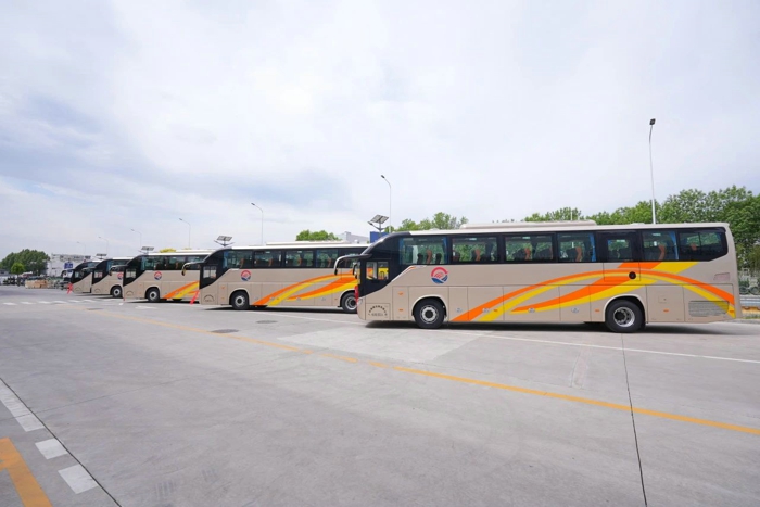 欧辉BJ6122城间客车批量交付广州禧臻4.jpg 欧辉BJ6122城间客车批量交付广州禧臻4.jpg